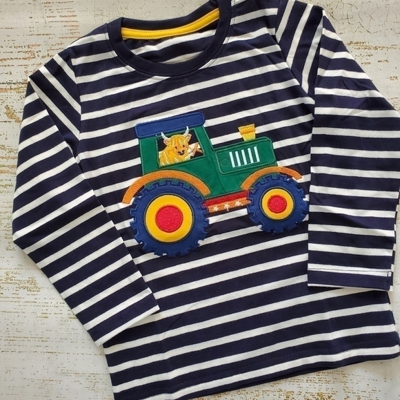 Highland Cow and Tractor Applique Long-Sleeve Top - Picture 2 of 16